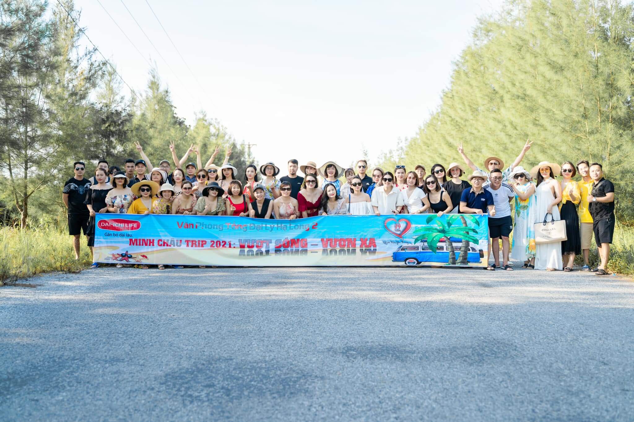 CHỤP ẢNH: TEAMBUILDING DAIICHI CHI NHÁNH HẠ LONG