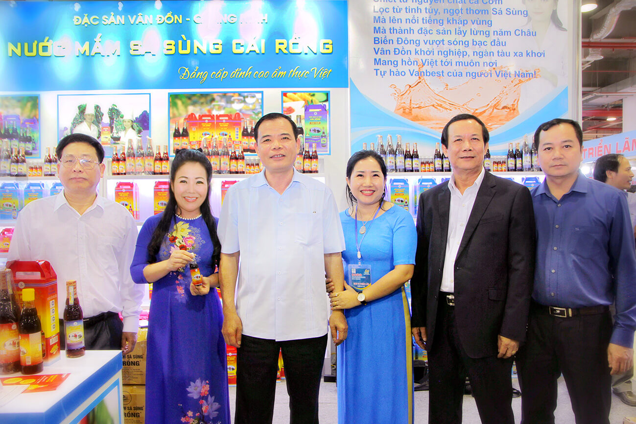 NƯỚC MẮM CÁI RỒNG VANBEST TẠI CUNG QUY HOẠCH TRIỂN LÃM