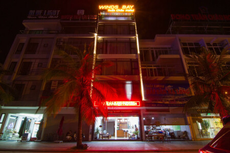 Monkey Media hân hạnh được đồng hành của Wind Bay Hotel trong công cuộc quảng bá hình ảnh của mình. Wind Bay Hotel nằm trong khu du lịch Tuần Châu, Hạ Long, Quảng Ninh. Với thiết kế phòng ốc hiện đại, dịch vụ chuyên nghiệp xứng đáng là nơi dừng chân của du khách!