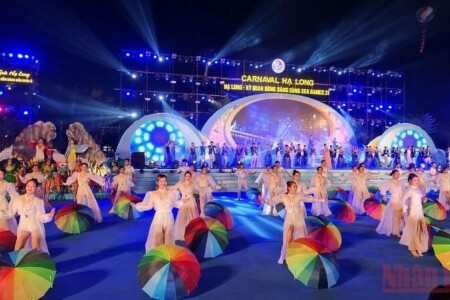 Theo Phó Chủ tịch UBND thành phố Hạ Long Nguyễn Ngọc Sơn, Carnaval Hạ Long 2023 sẽ là một câu chuyện thú vị được cấu trúc bởi nhiều yếu tố như: Lịch sử, nghệ thuật, huyền thoại, thiên nhiên, sự cởi mở, phát triển…